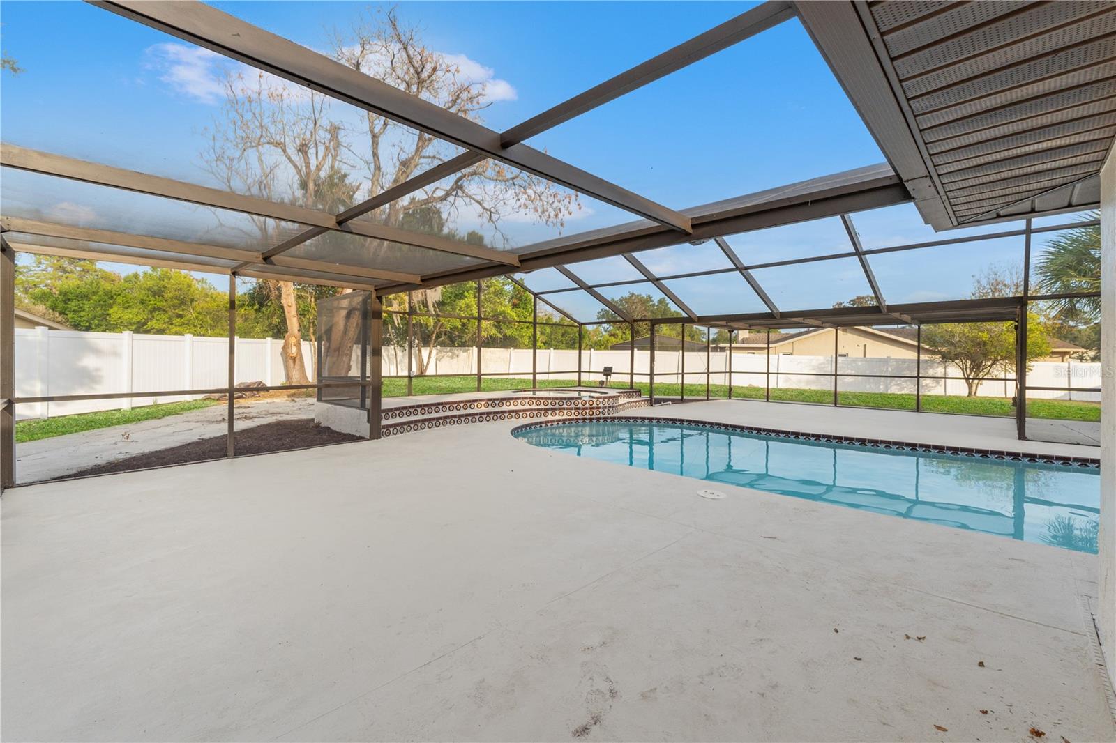 RIVER COUNTRY ESTATES - Residential