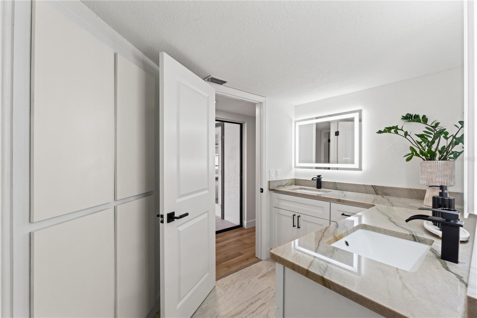 RIVER COUNTRY ESTATES - Residential