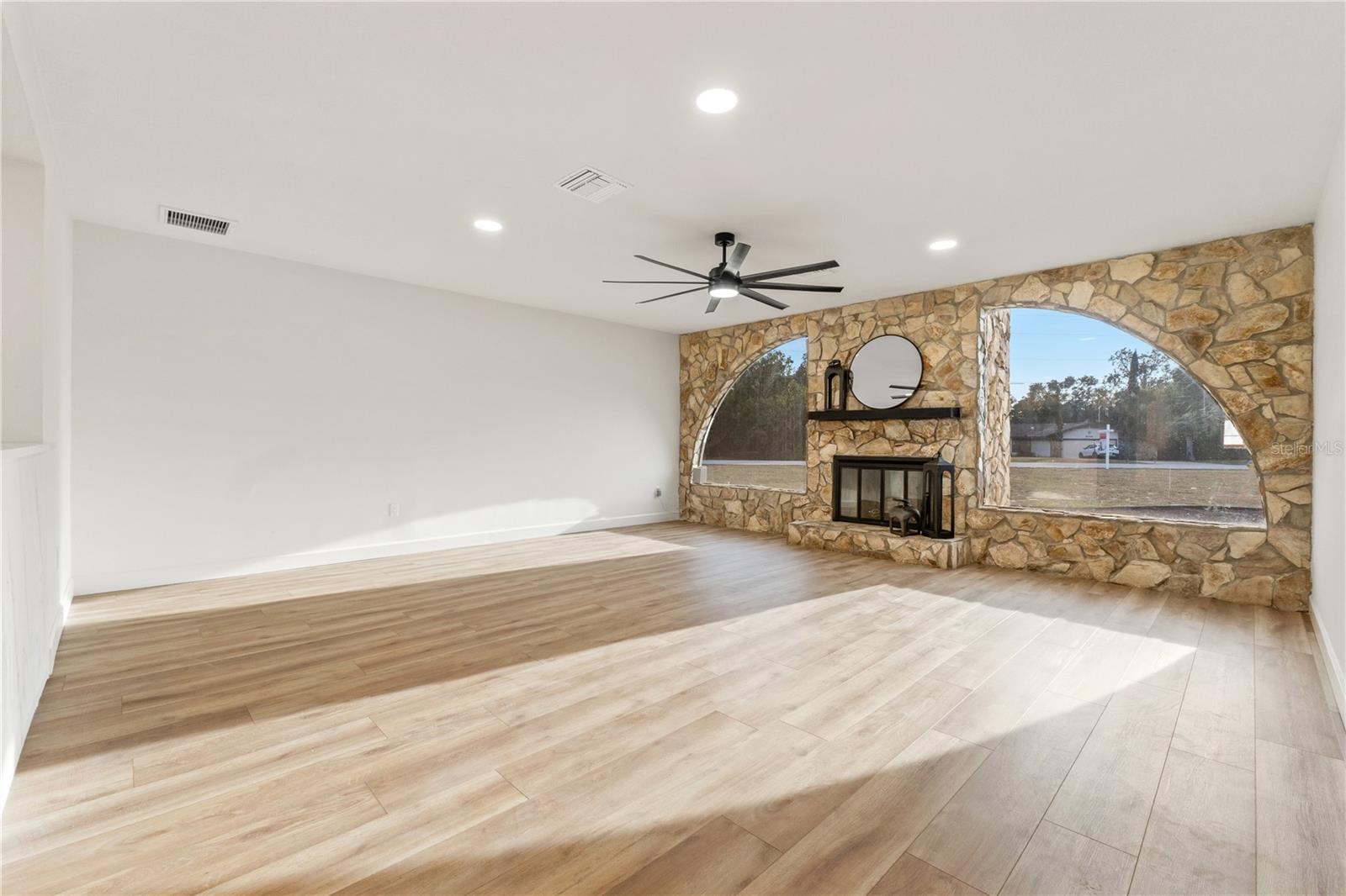 RIVER COUNTRY ESTATES - Residential