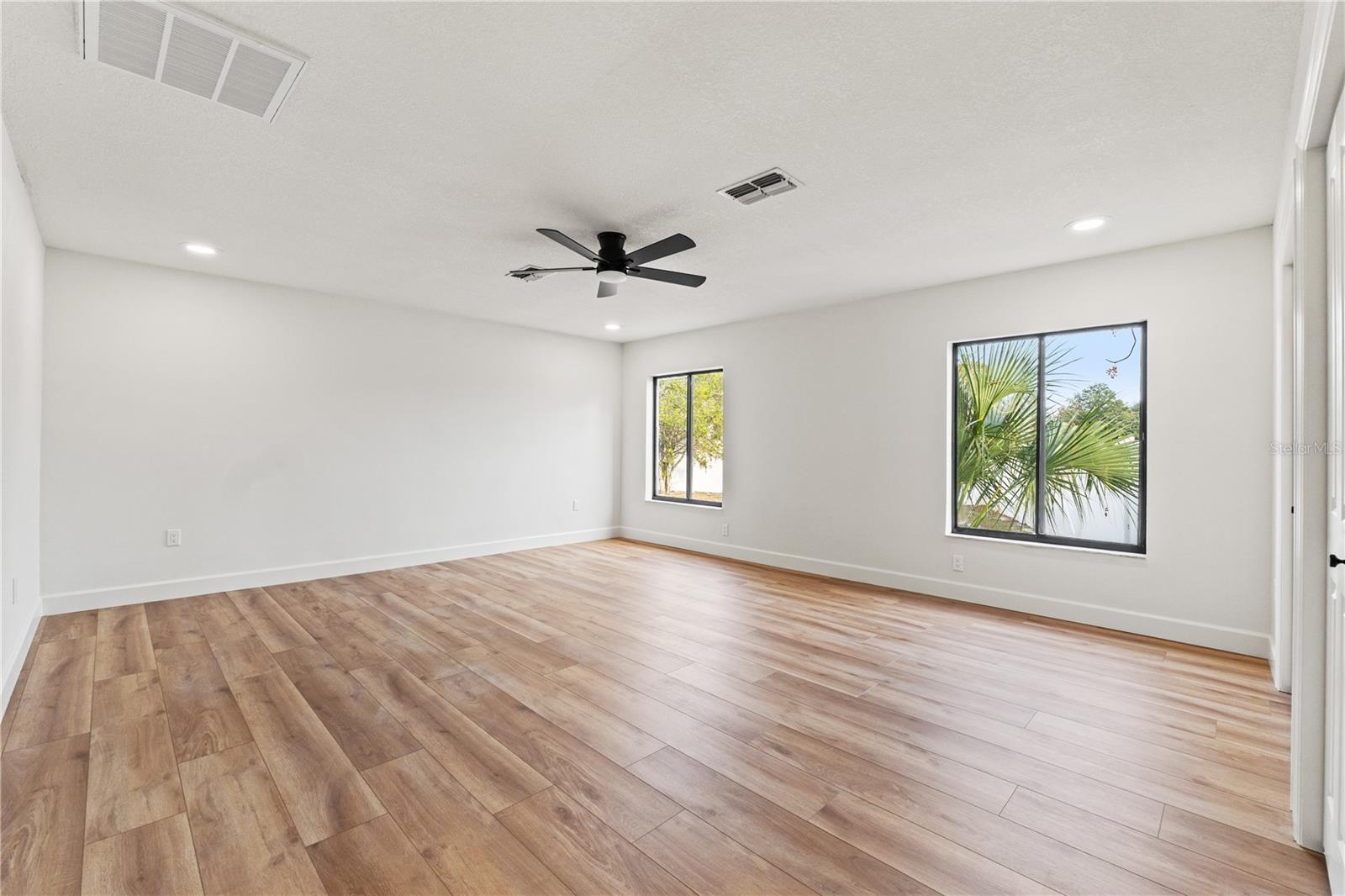 RIVER COUNTRY ESTATES - Residential