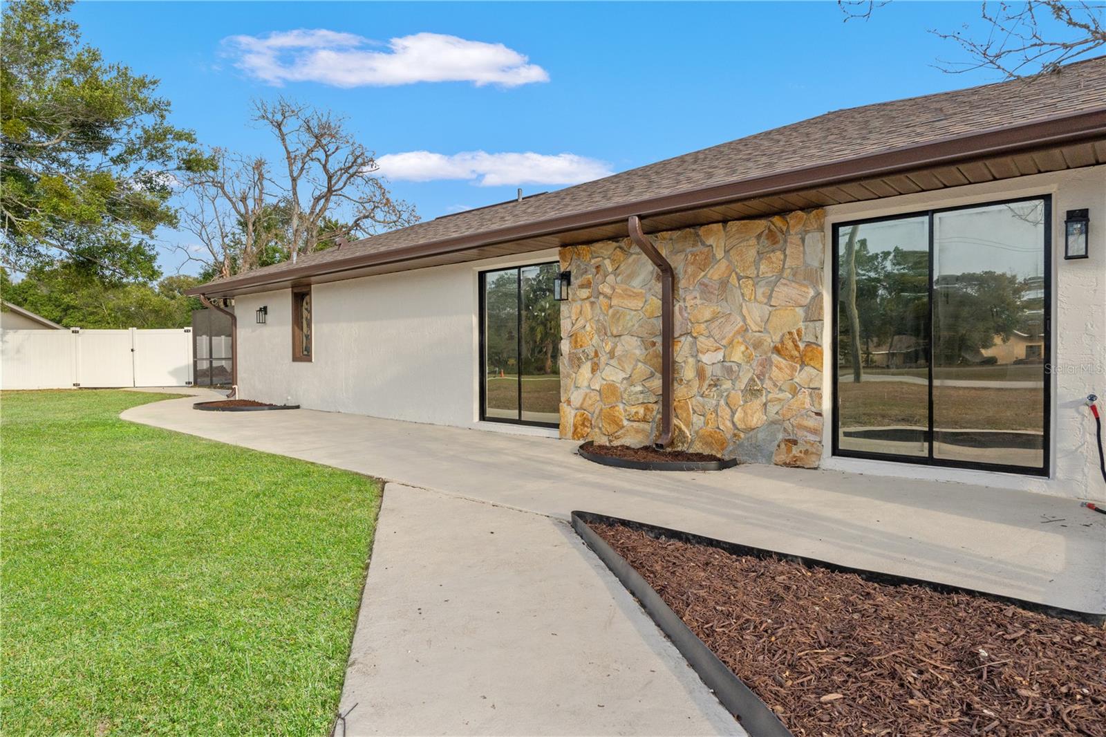 RIVER COUNTRY ESTATES - Residential