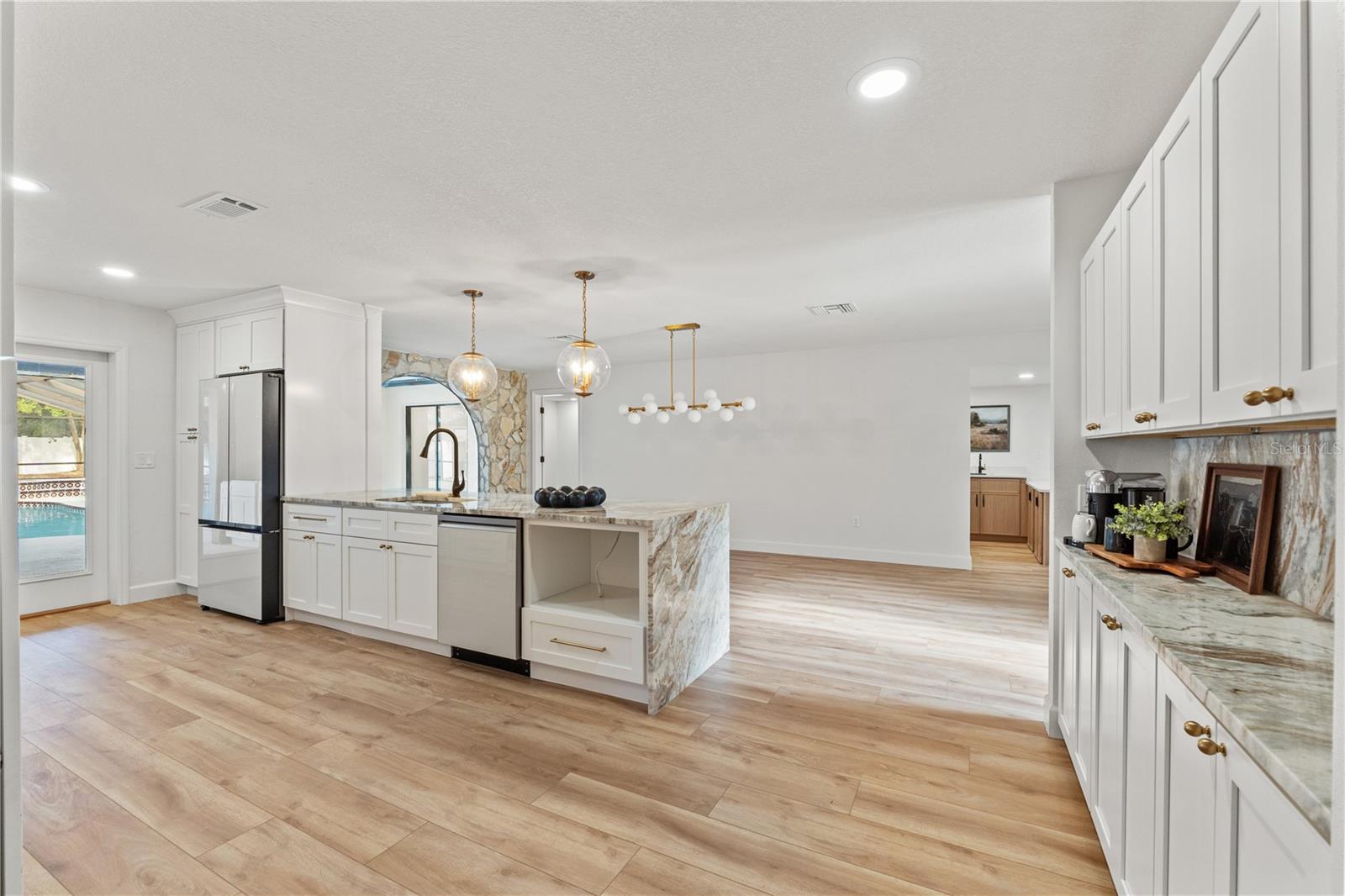 RIVER COUNTRY ESTATES - Residential