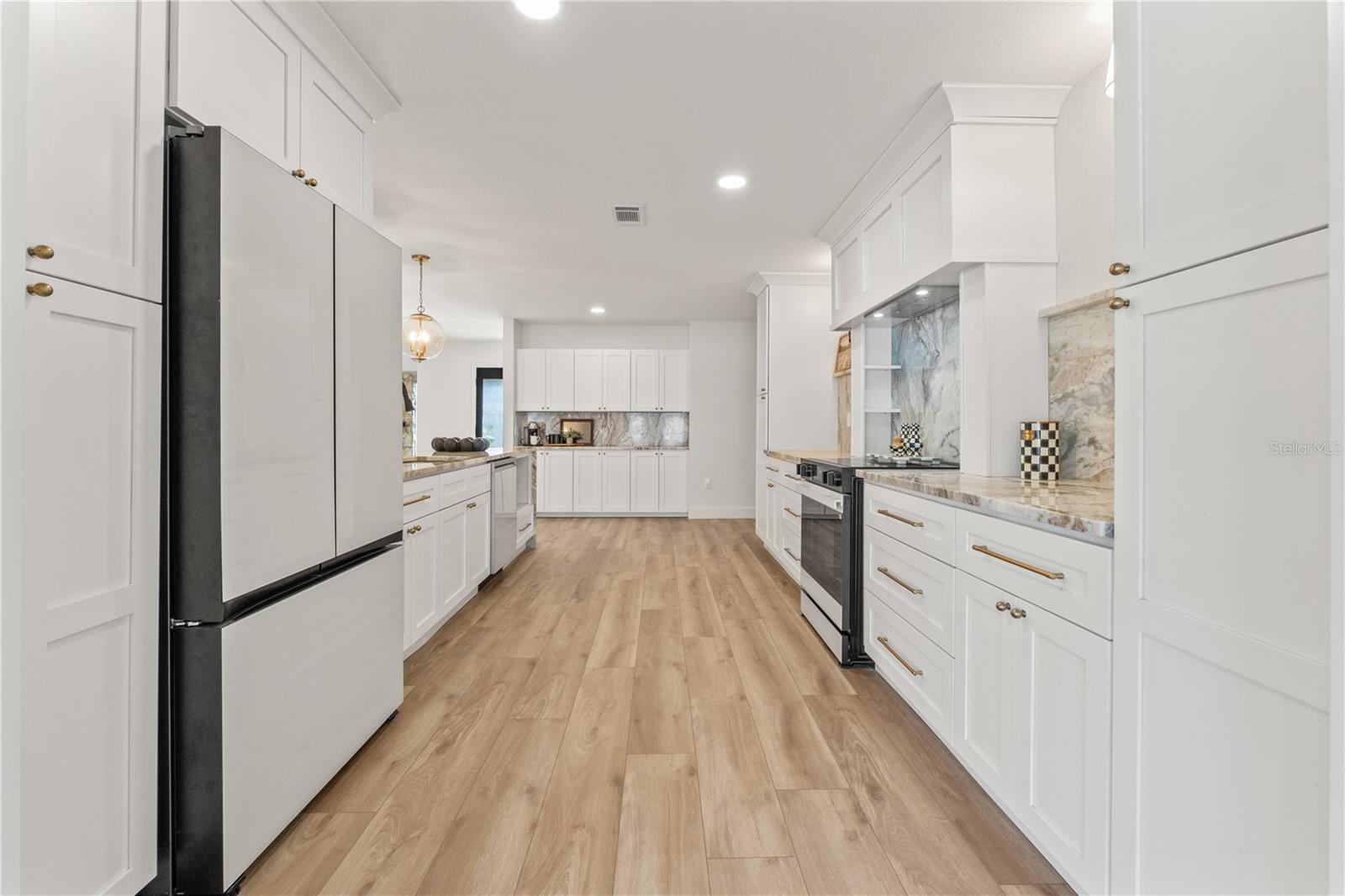 RIVER COUNTRY ESTATES - Residential