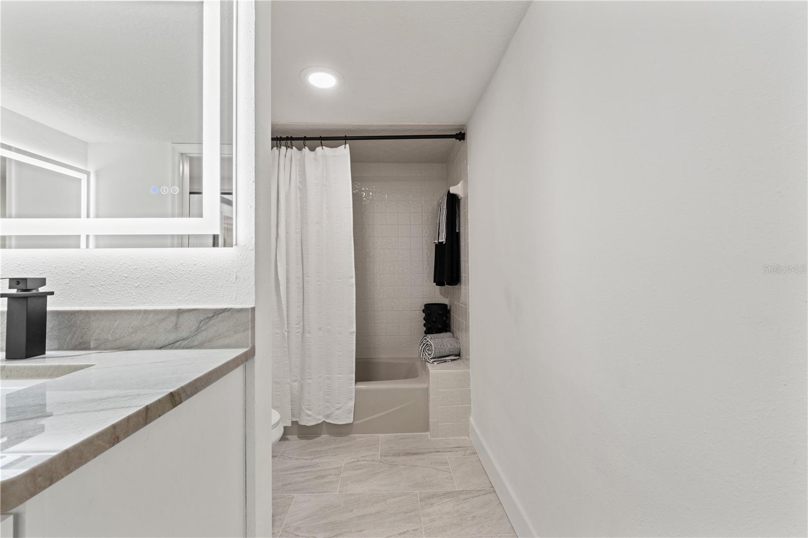 RIVER COUNTRY ESTATES - Residential