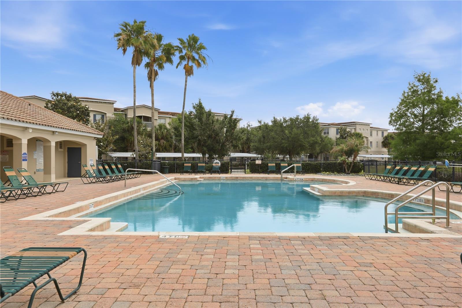 FLORA RIDGE CONDO PH 8 BLDG 11 - Residential