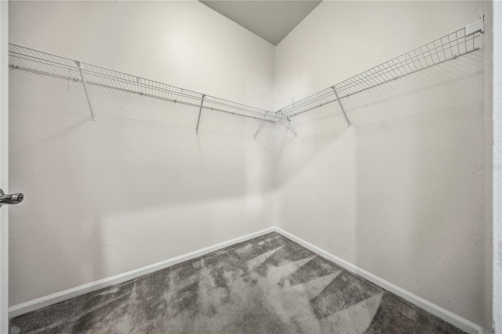 FLORA RIDGE CONDO PH 8 BLDG 11 - Residential