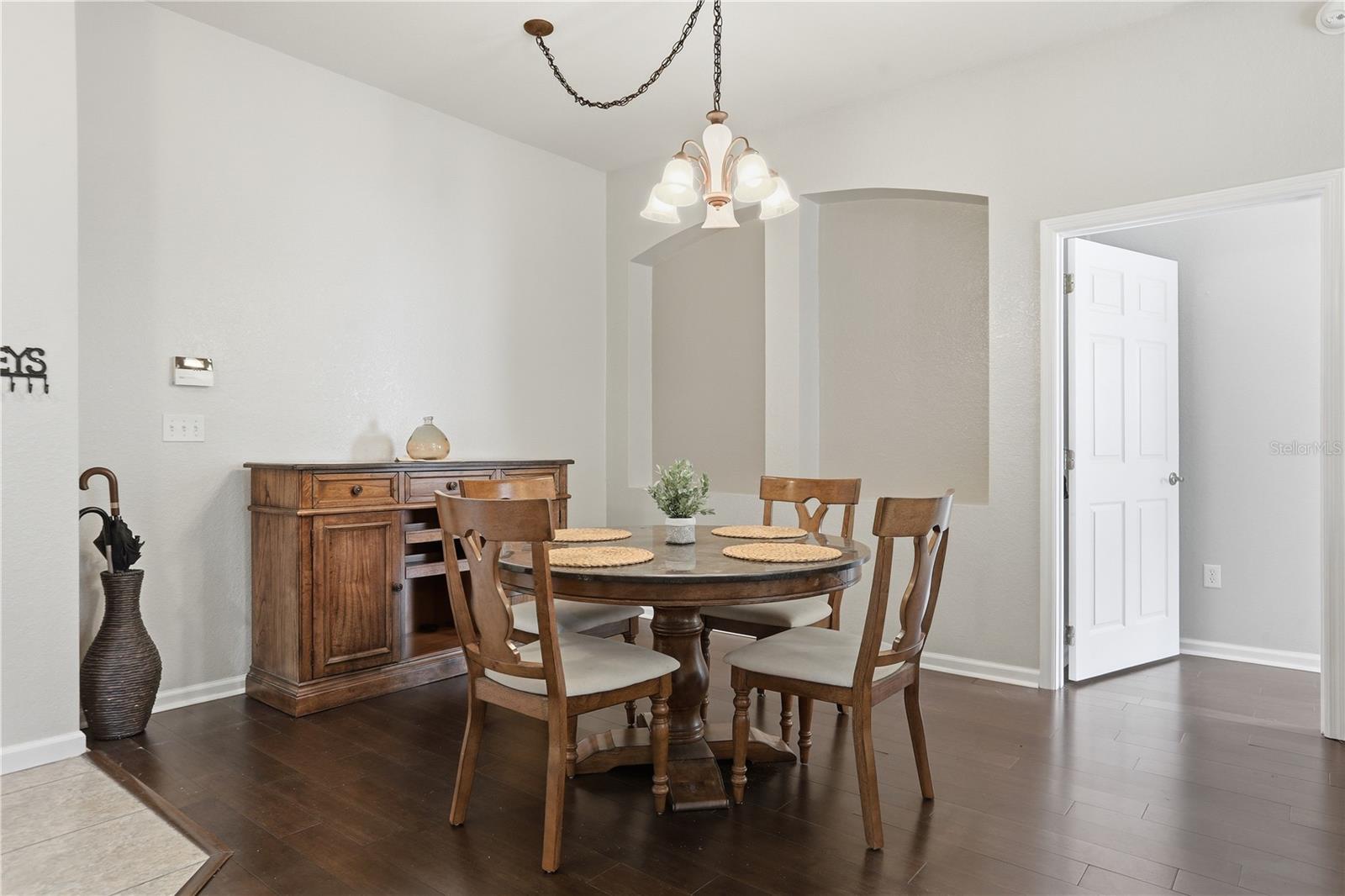 FLORA RIDGE CONDO PH 8 BLDG 11 - Residential