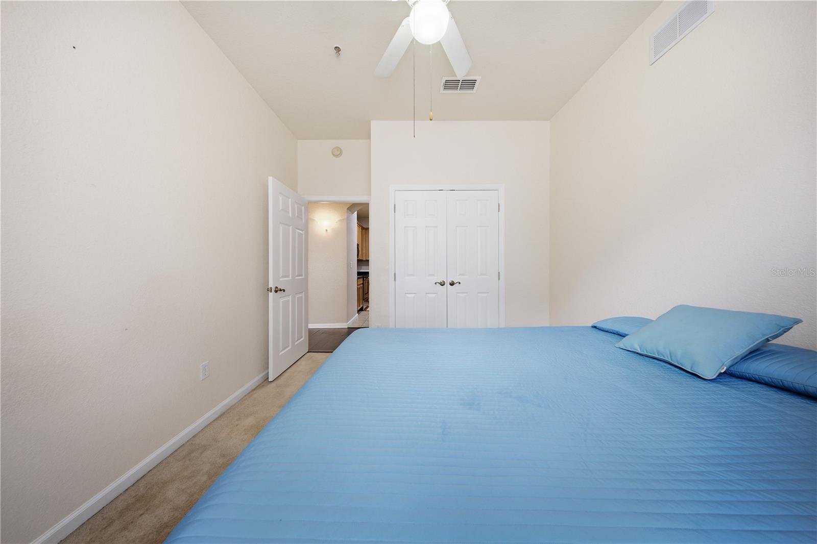FLORA RIDGE CONDO PH 8 BLDG 11 - Residential