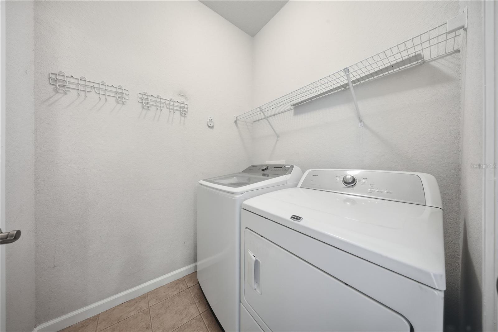 FLORA RIDGE CONDO PH 8 BLDG 11 - Residential