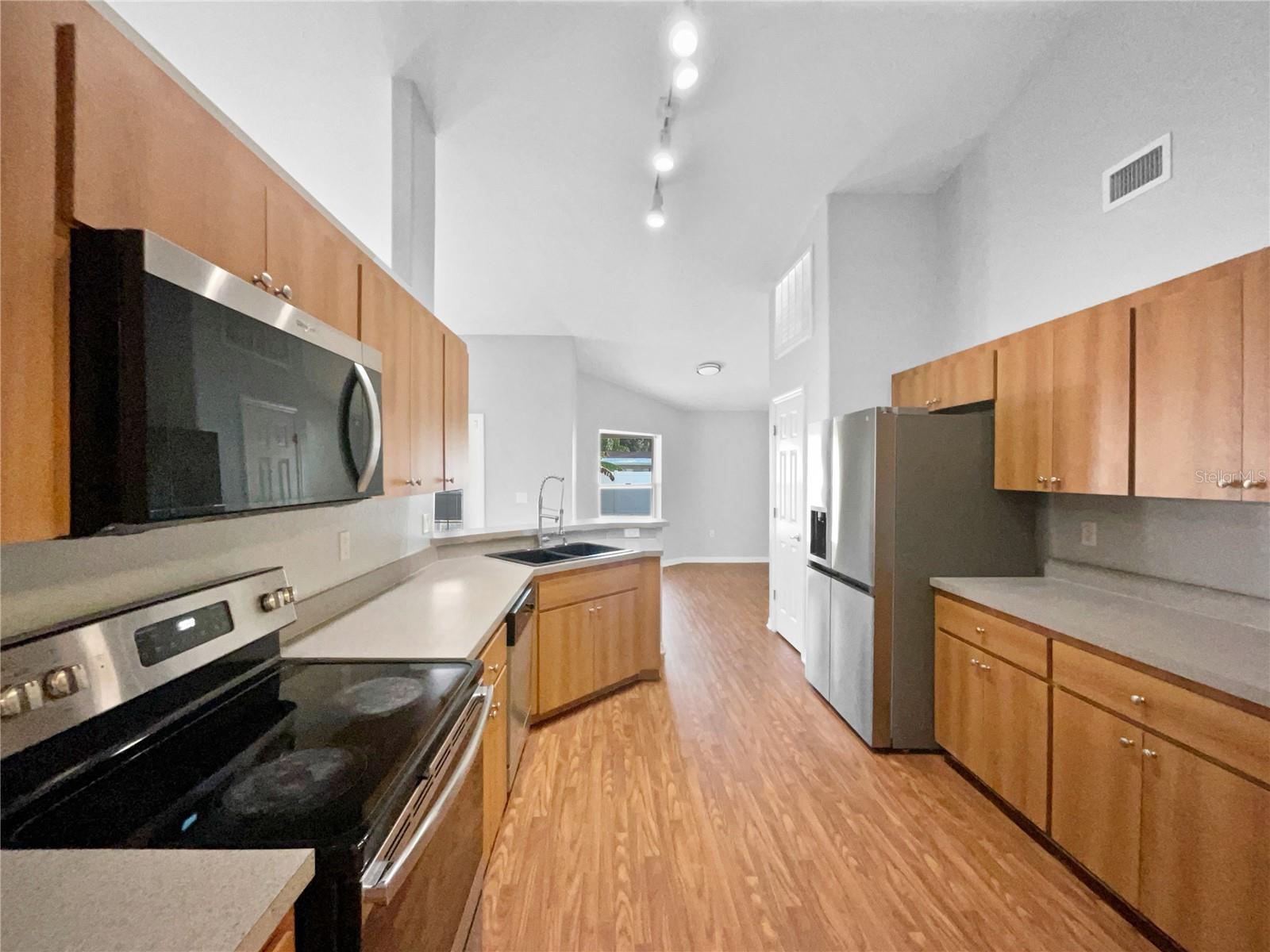 SUMMIT EAST PH 02 - Residential