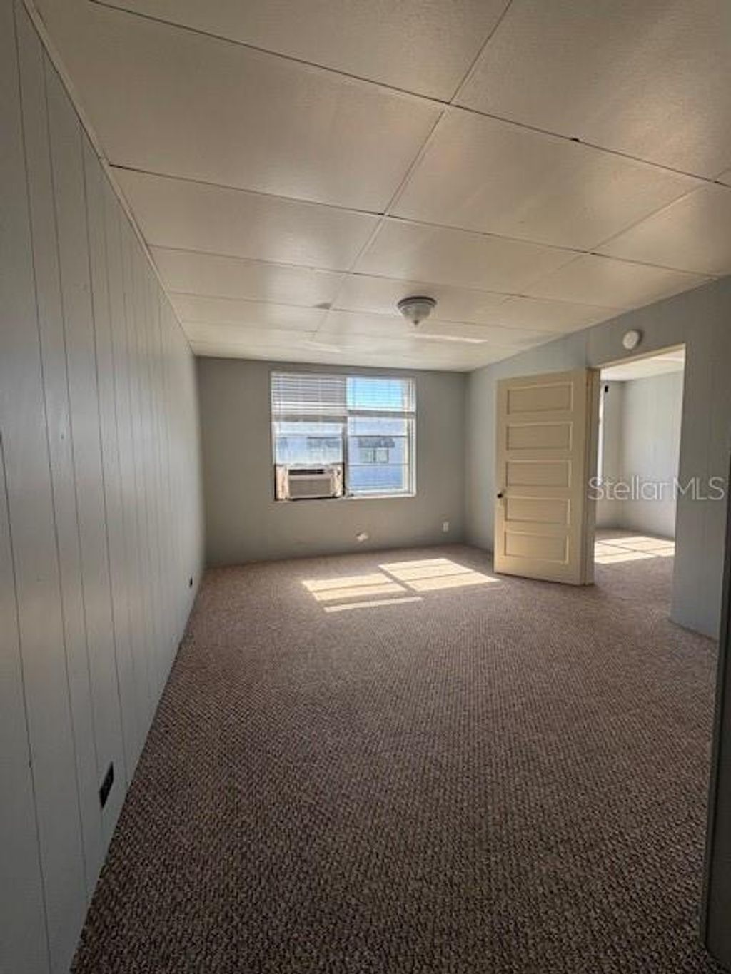 Photo of 206 W Main Street #204, Leesburg, FL 34748 (MLS # G5108019)