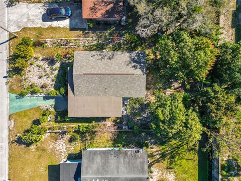 A home in WINTER HAVEN