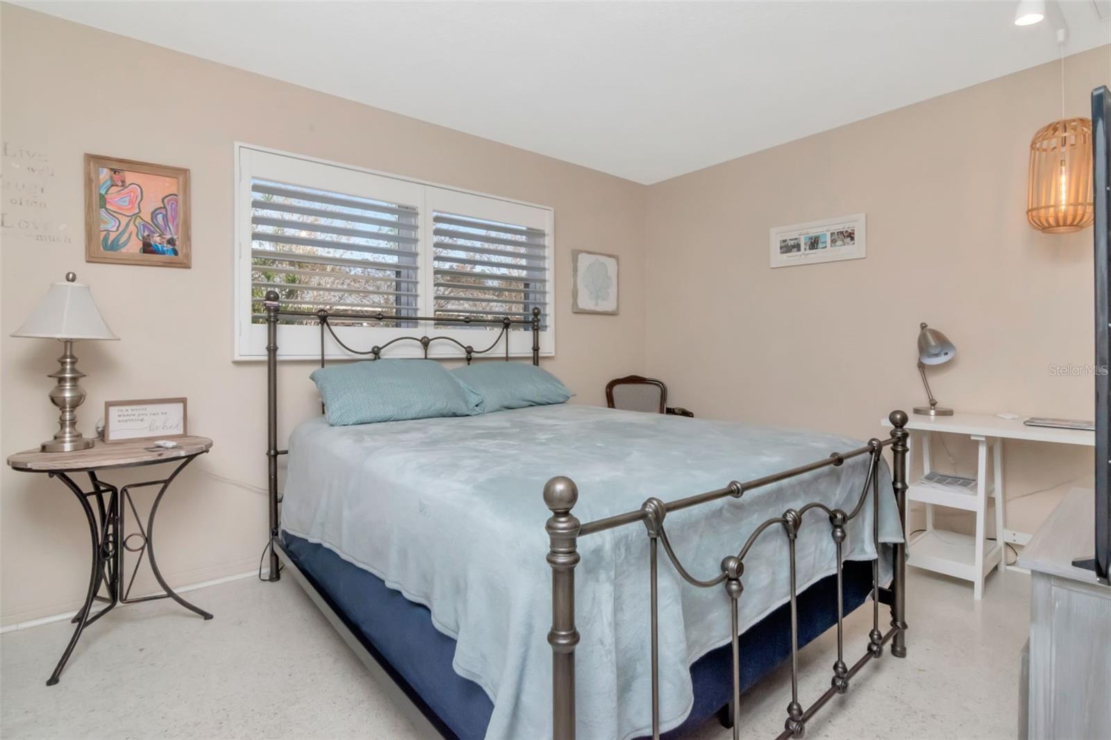 BROADWATER - Residential