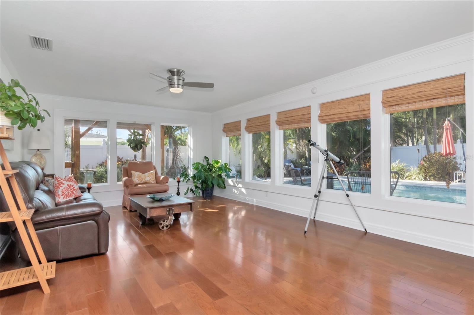 BROADWATER - Residential