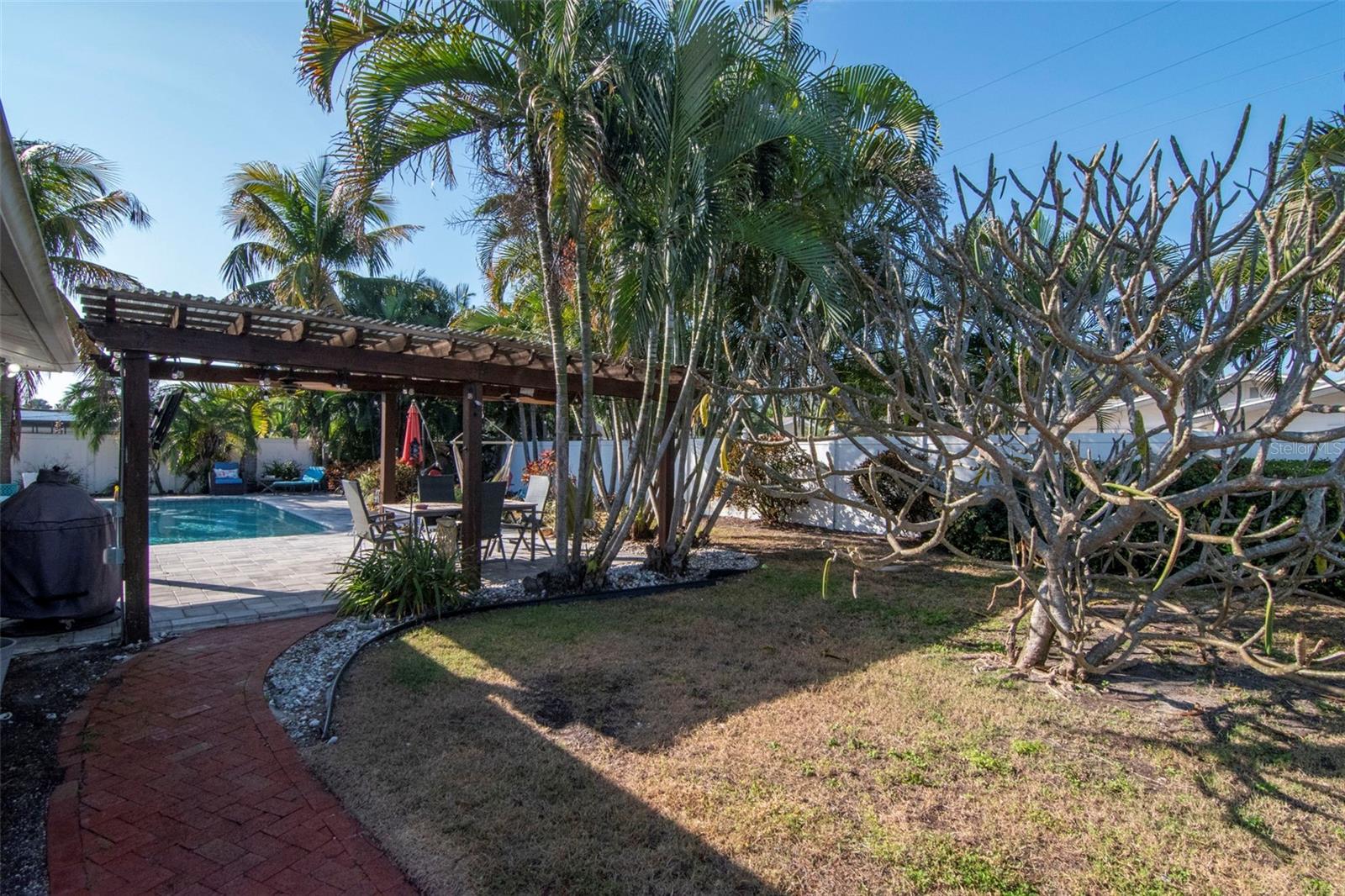 BROADWATER - Residential