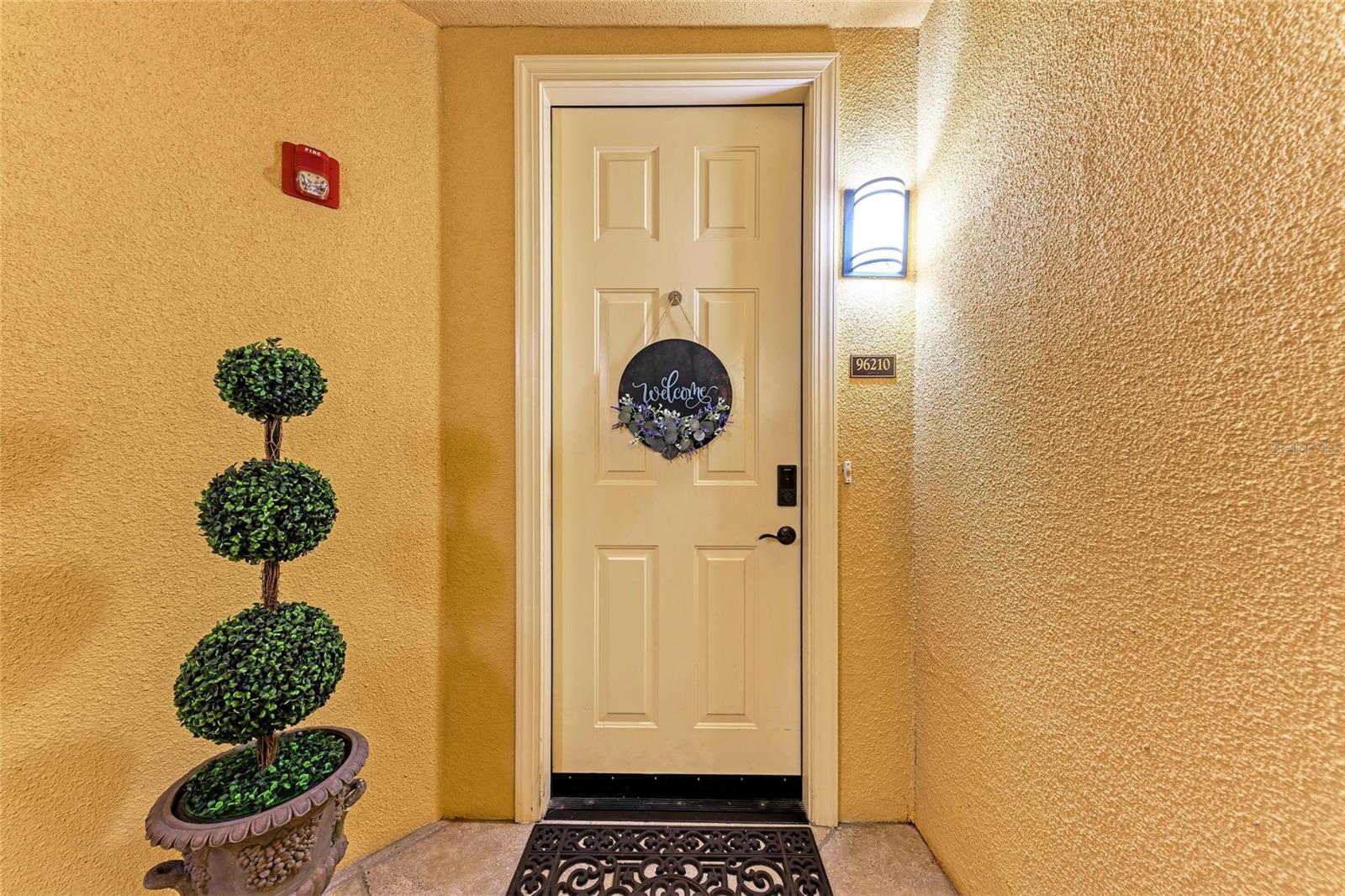 BOCA LAGO AT VIVANTE II BLDG2 UN210 3049/233&GS23 - Residential Lease