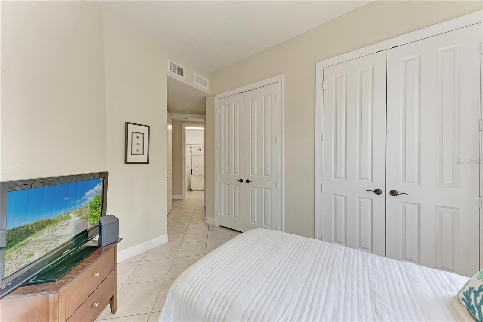 BOCA LAGO AT VIVANTE II BLDG2 UN210 3049/233&GS23 - Residential Lease