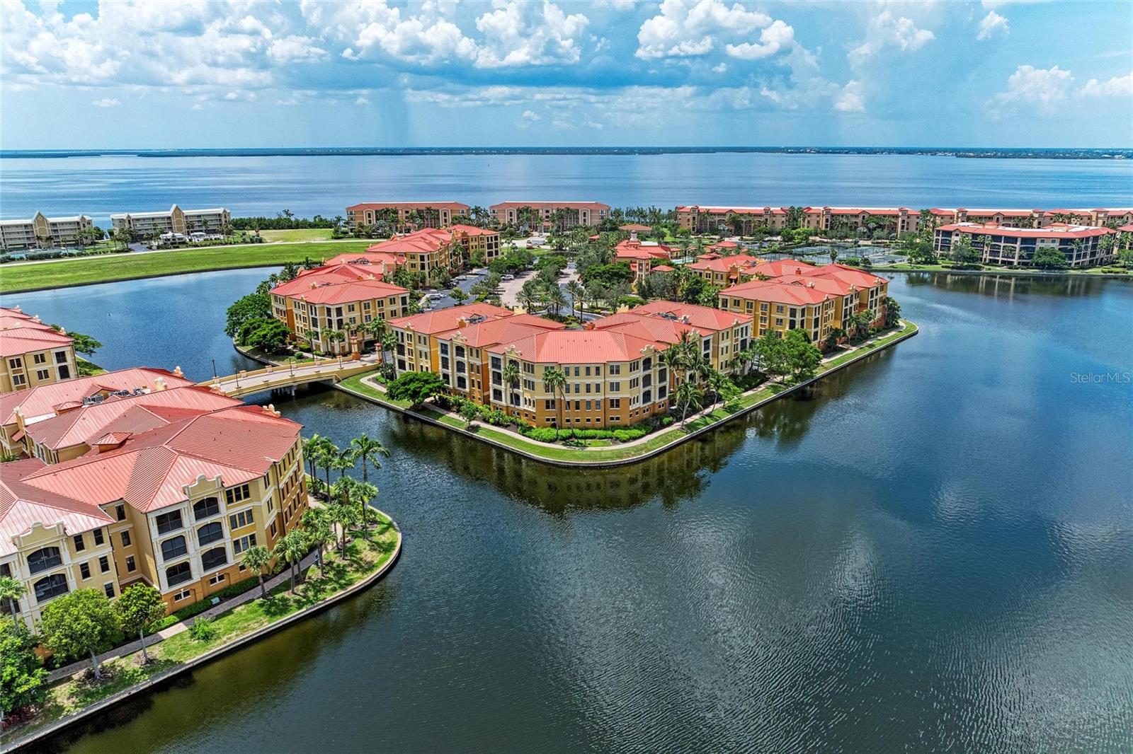 BOCA LAGO AT VIVANTE II BLDG2 UN210 3049/233&GS23 - Residential Lease