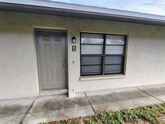 9563 LYNN LN APT B, SEMINOLE, FL 33777 - Image 4324bac0a8cfaf7d5988f792d31aa712/2018405765