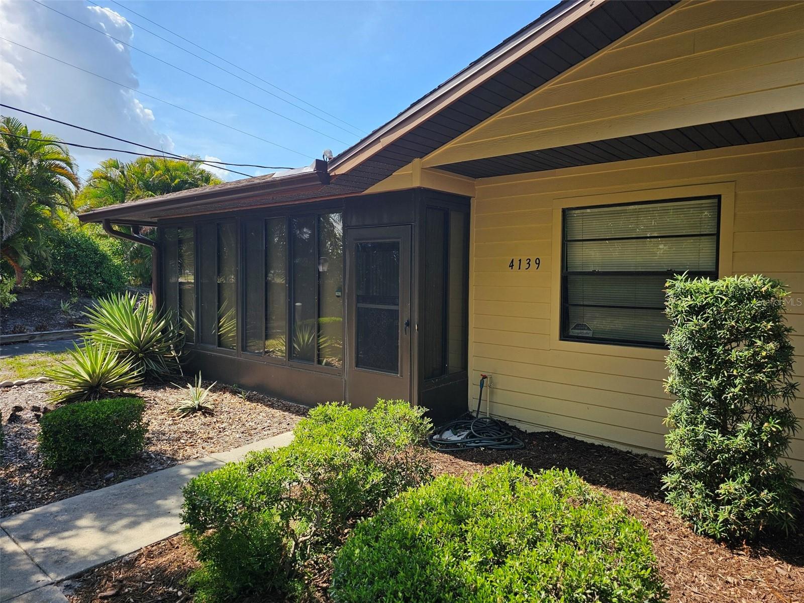 HERITAGE VILLAGE WEST - Residential Lease