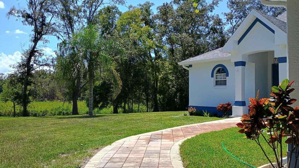 Photo of 2401 Tangerine Hill Court, Lutz, FL 33549 (MLS # TB8511479)