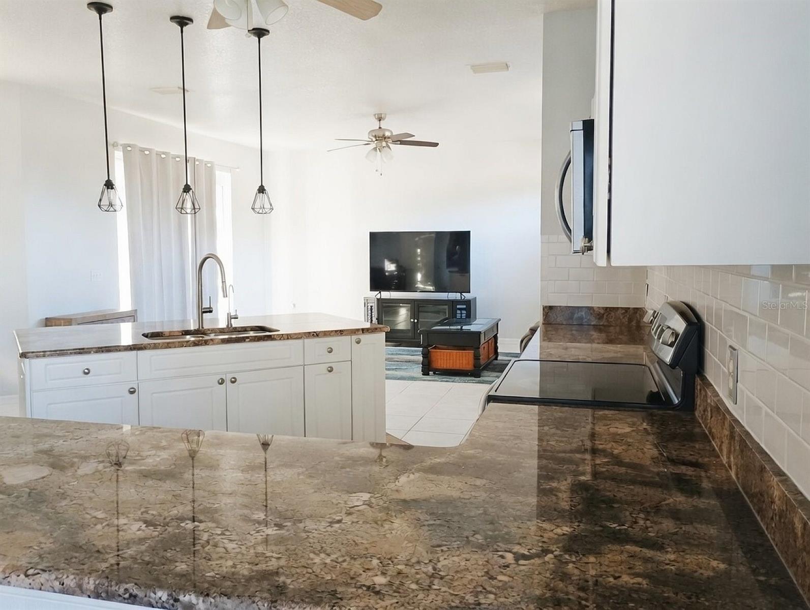 TANGERINE HILL - Residential
