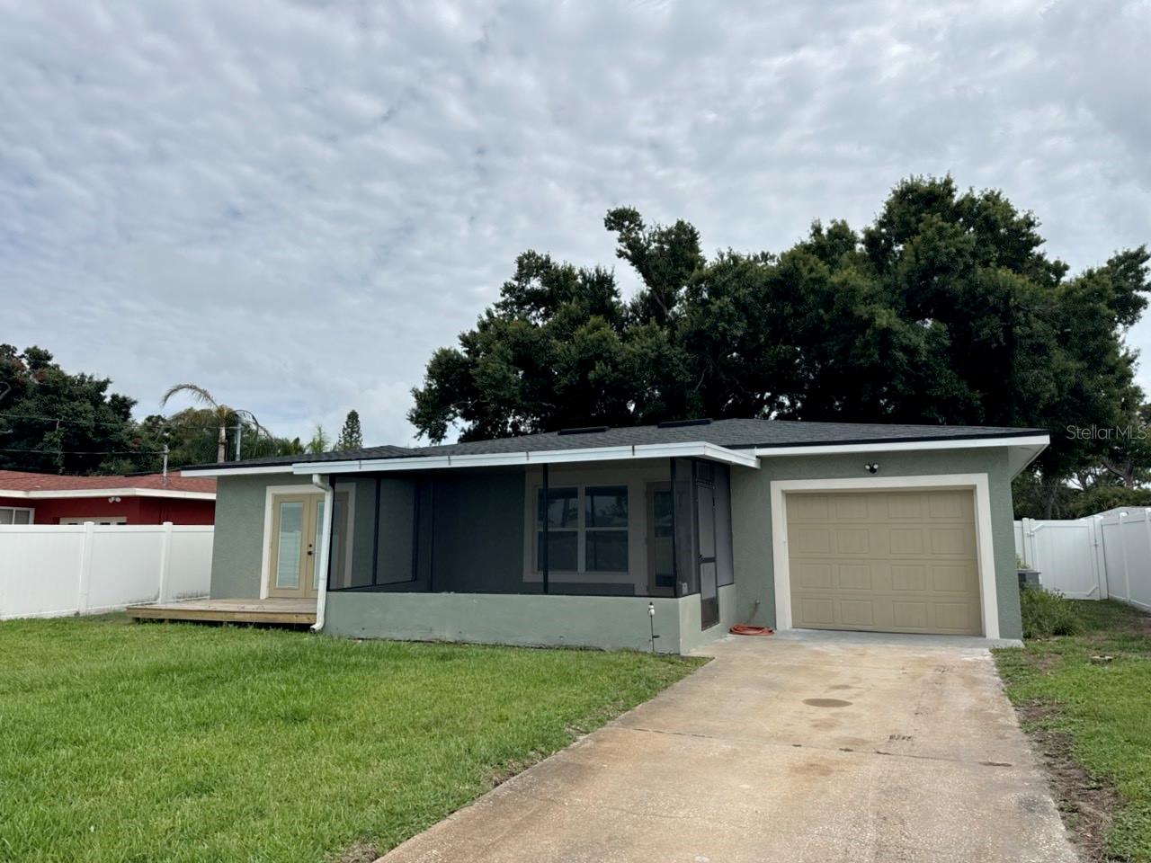 WEST LAKE PASADENA SUB - Residential
