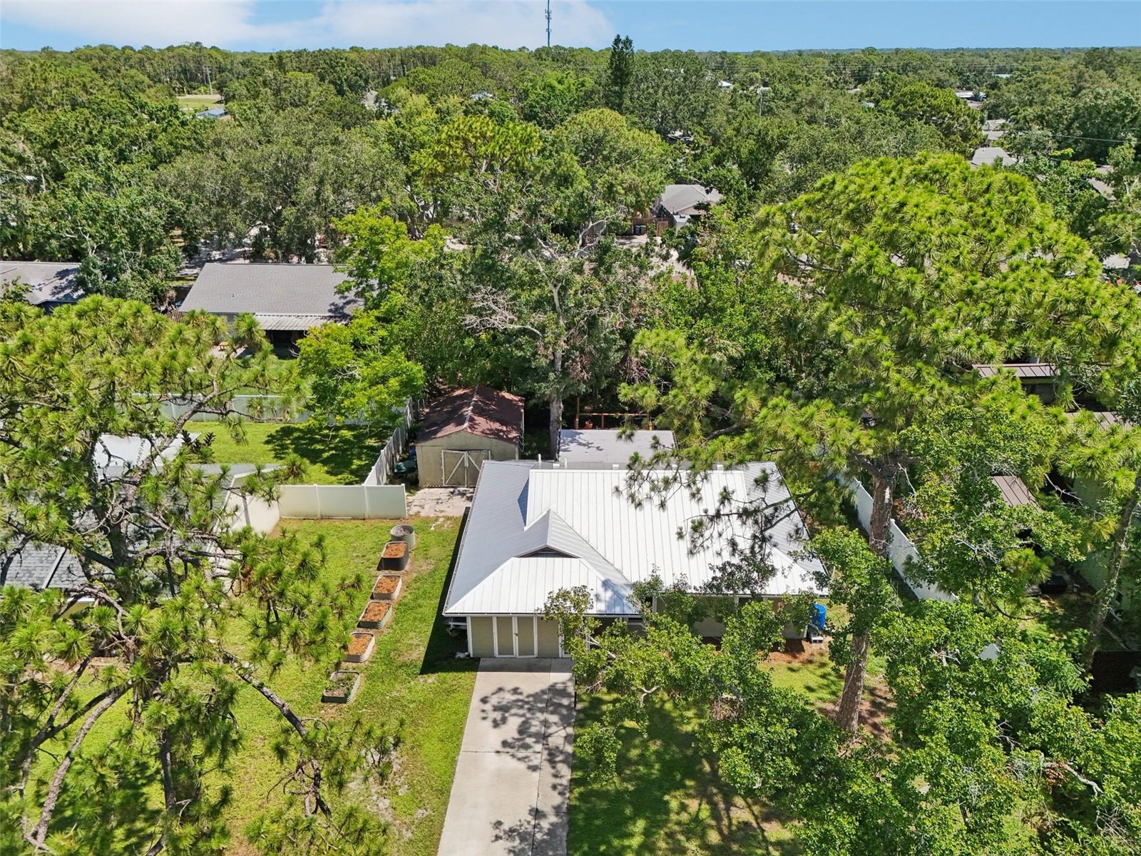 LAKE SARASOTA - Residential