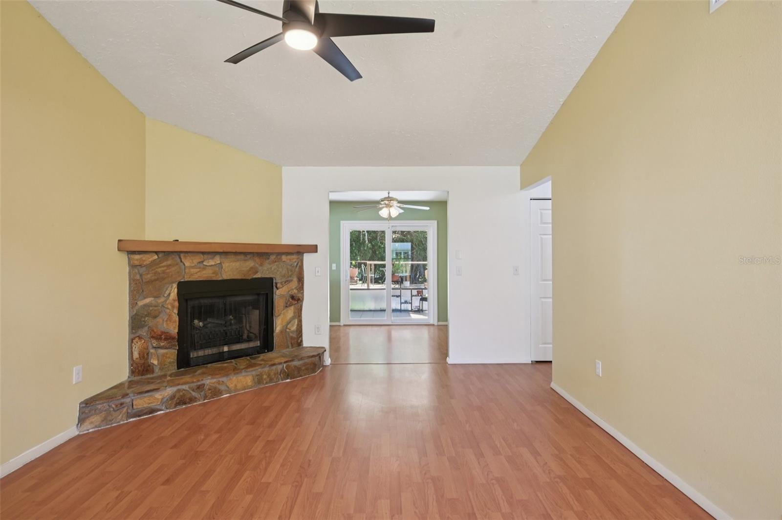 LAKE SARASOTA - Residential