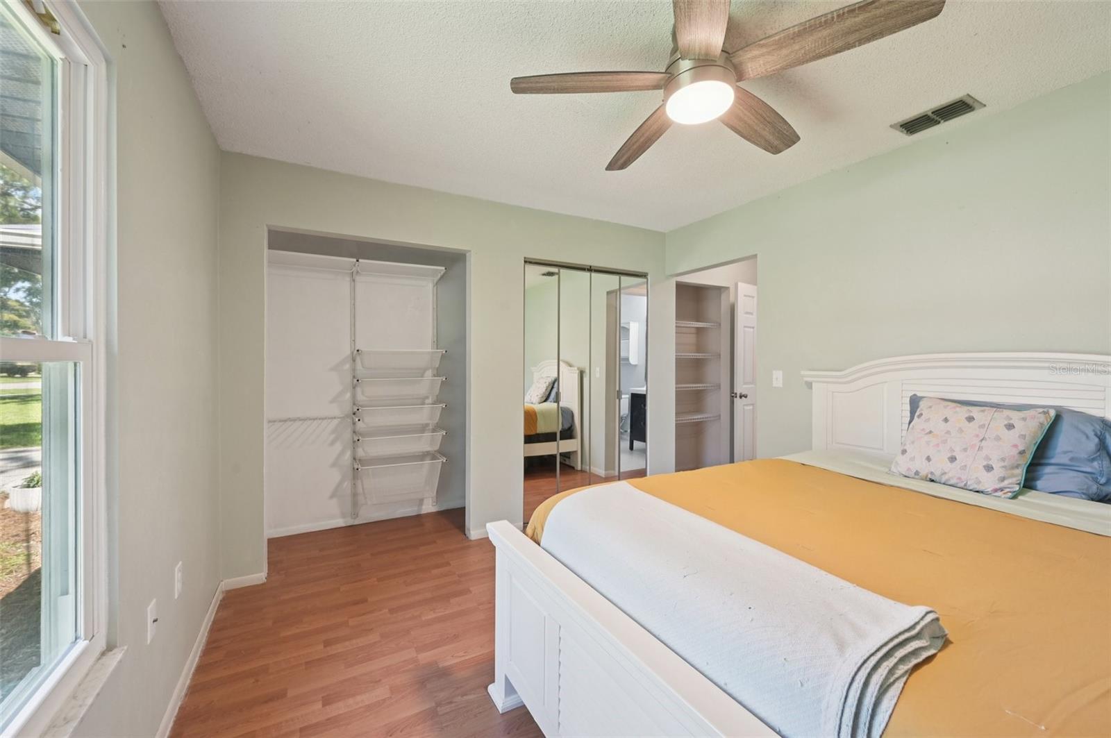 LAKE SARASOTA - Residential