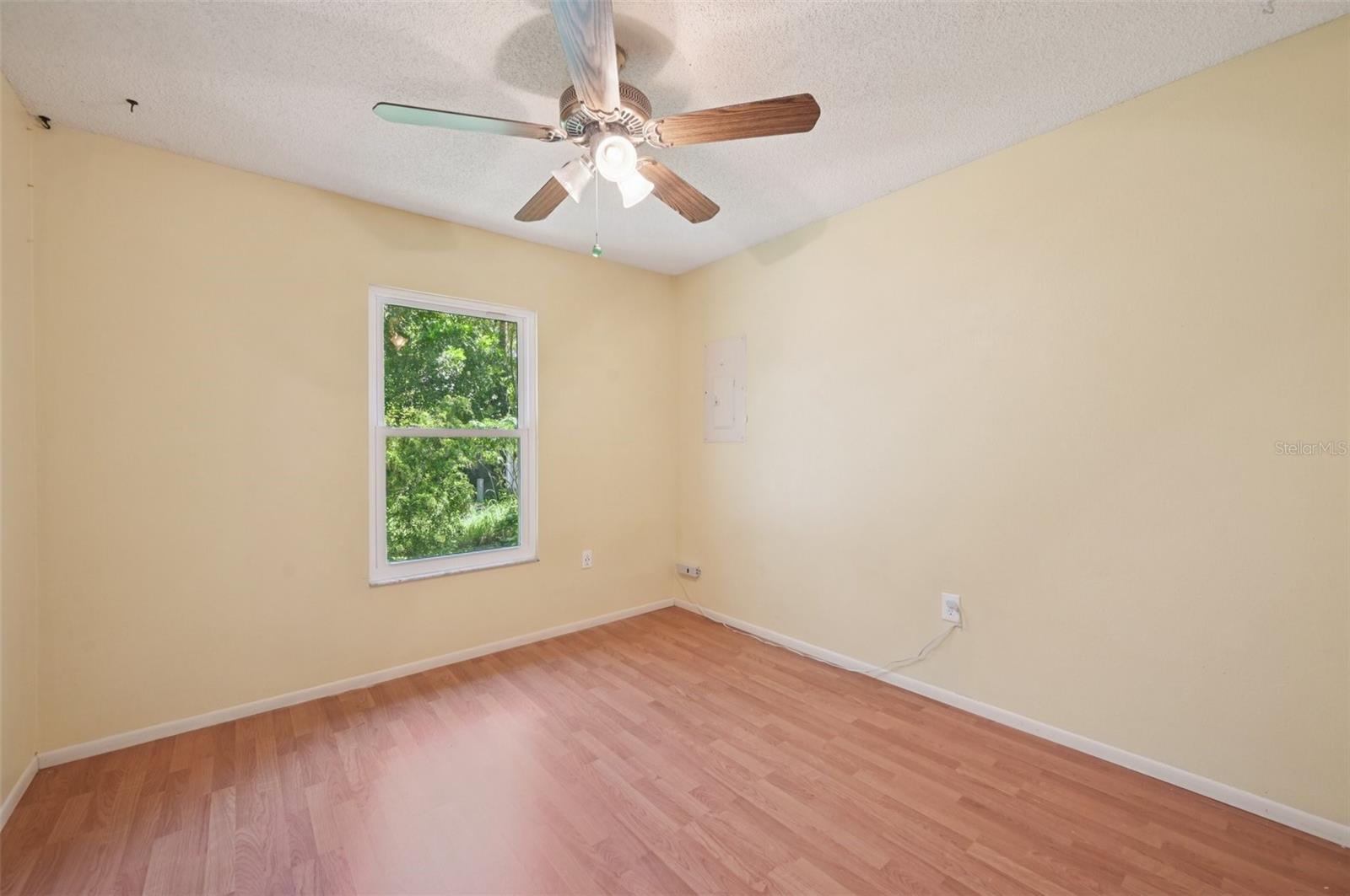 LAKE SARASOTA - Residential