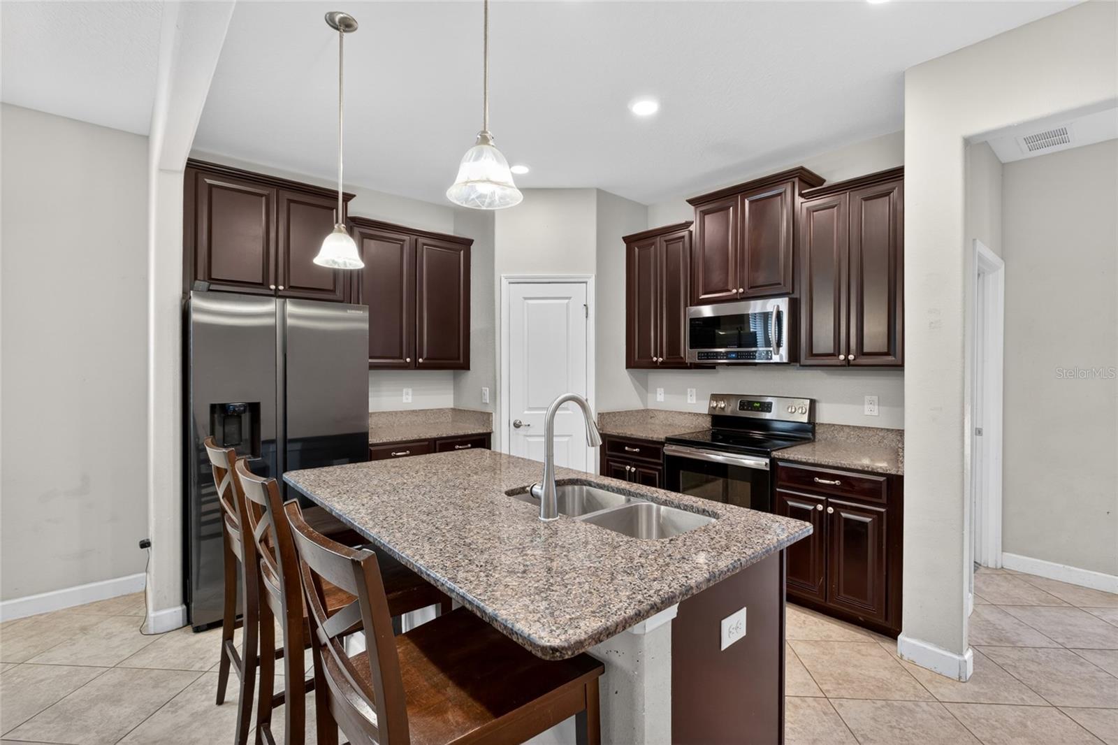 ARBORS/WIREGRASS RANCH - Residential