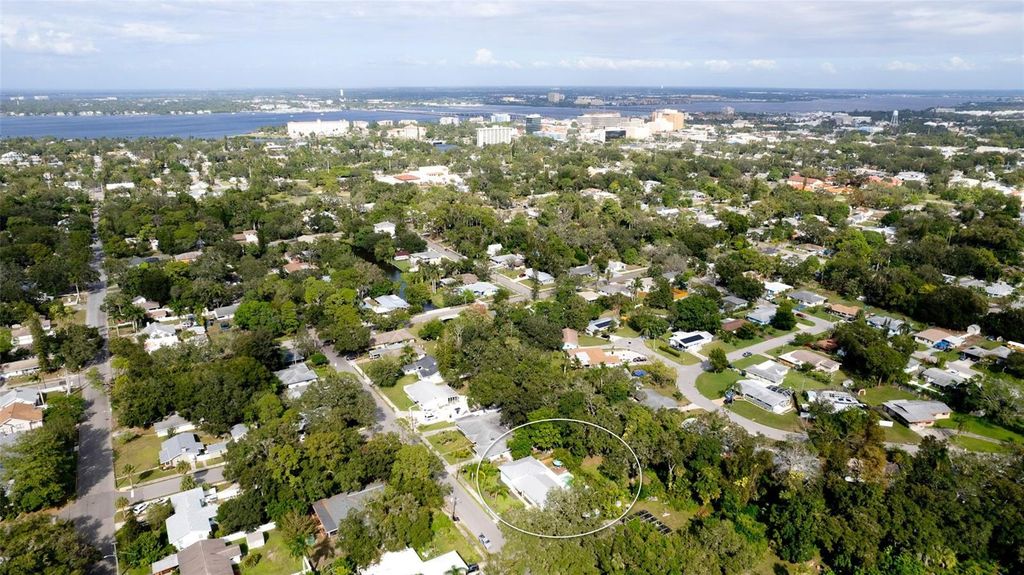 Photo of 1511 21st Street W, Bradenton, FL 34205 (MLS # A4674313)