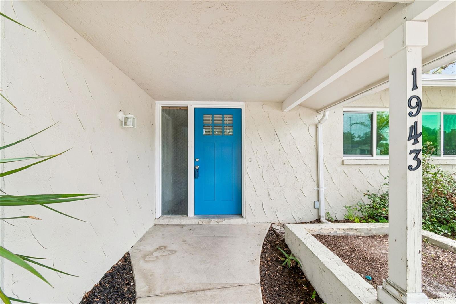 1943 BARBARA AVENUE