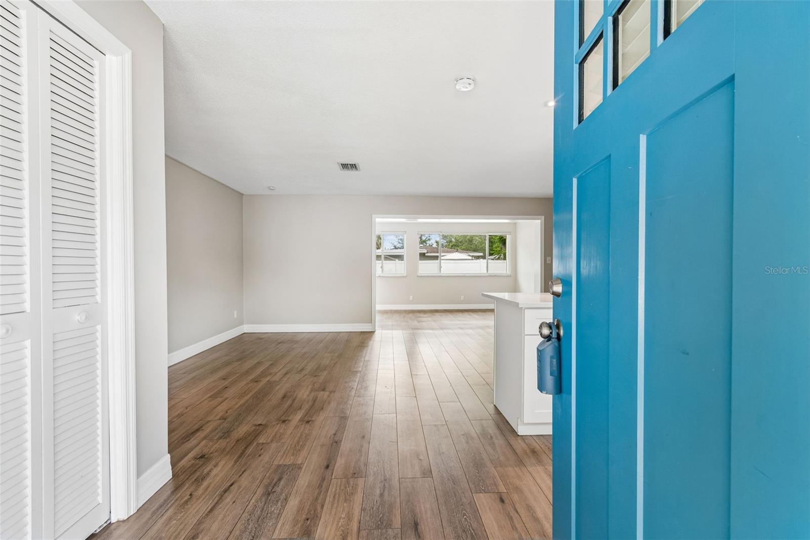 1943 BARBARA AVENUE