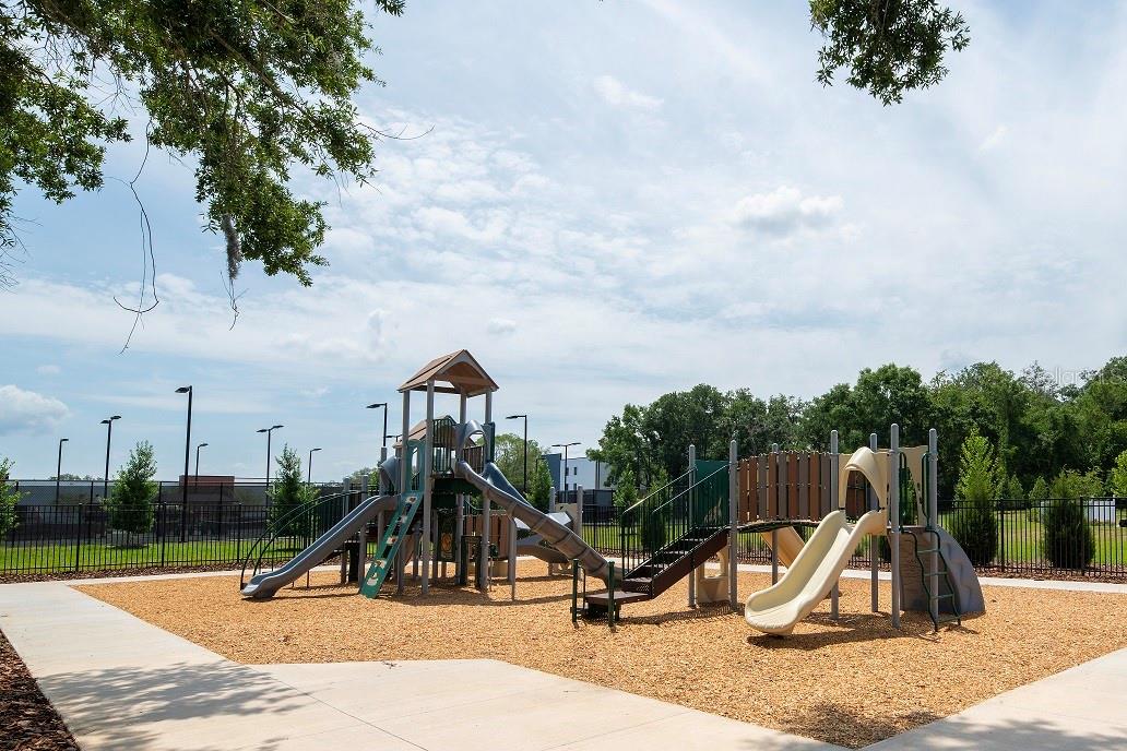 ABBOTT SQUARE - Residential