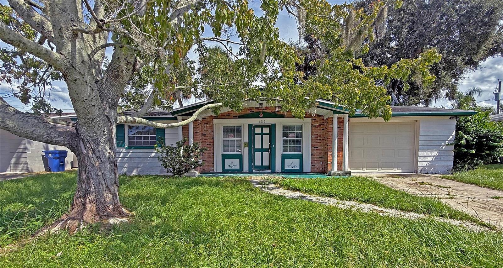 BEACON SQUARE - Residential Lease