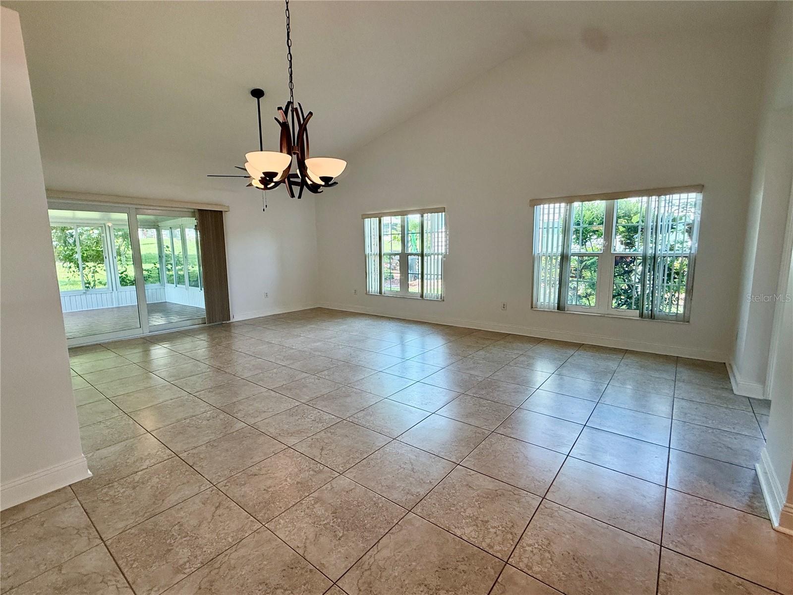 2461 BENTLEY DRIVE