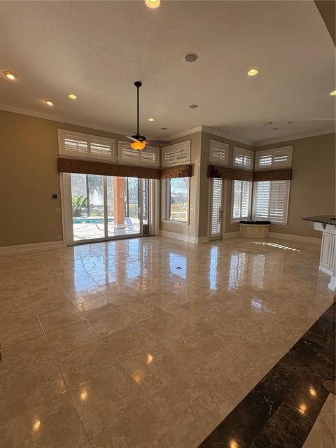 A home in LAKELAND