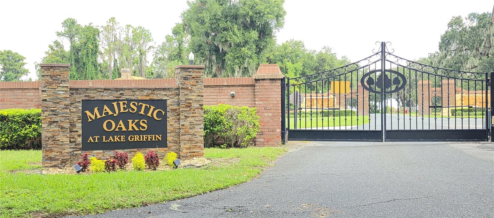 817 OAKS SHORES ROAD
