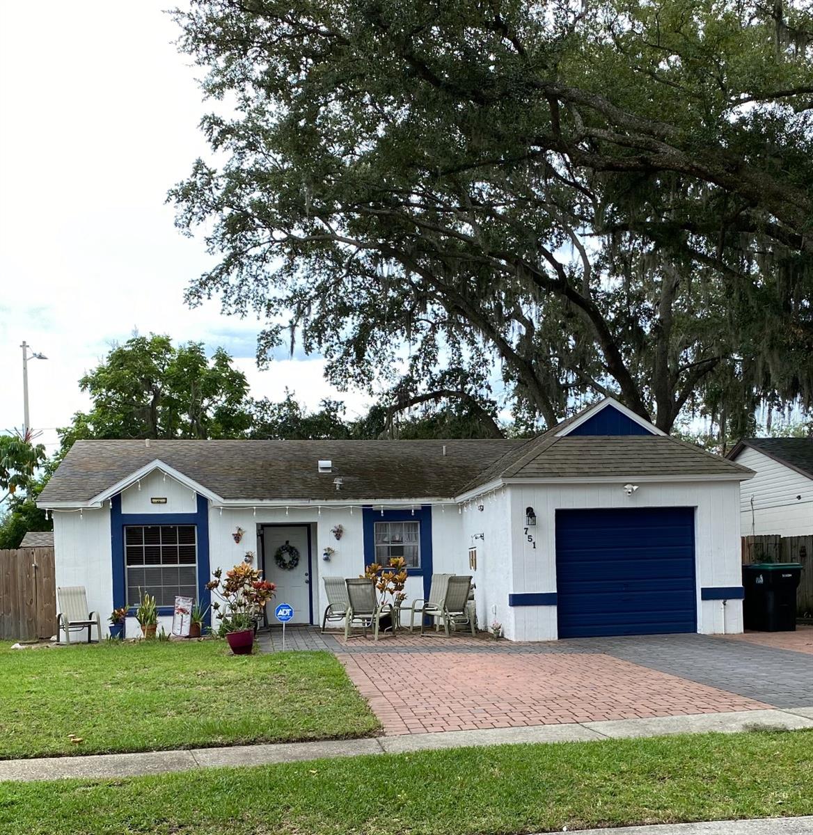 751 OAK MANOR CIRCLE