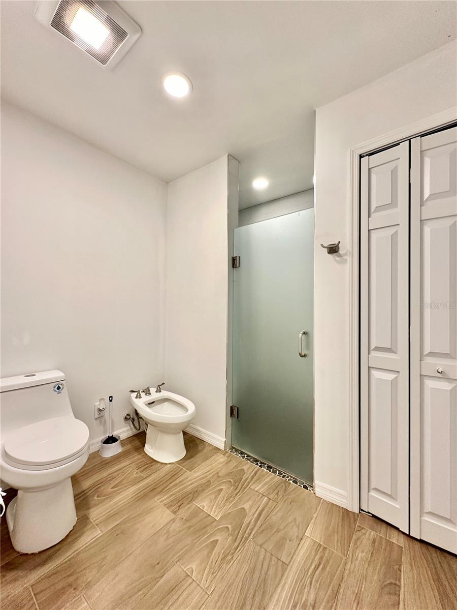 FOX GROVE FARMS - Residential