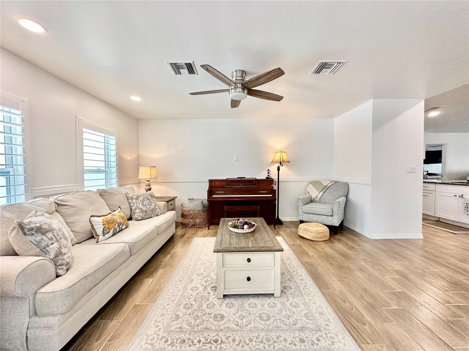 FOX GROVE FARMS - Residential