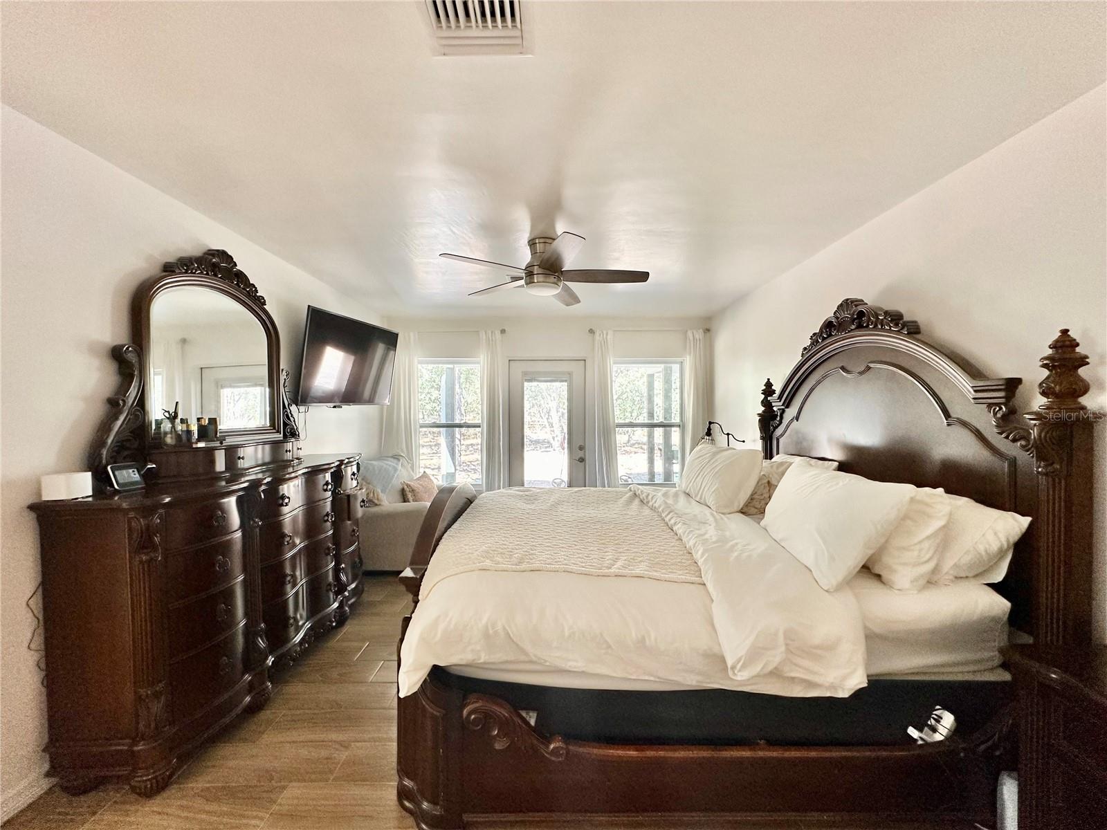 FOX GROVE FARMS - Residential