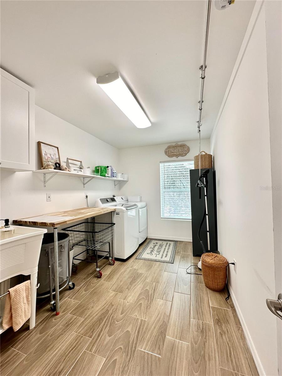 FOX GROVE FARMS - Residential