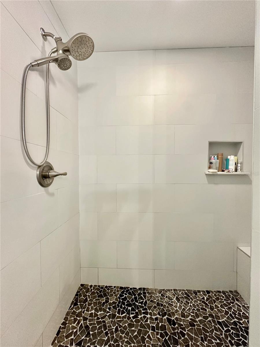 FOX GROVE FARMS - Residential