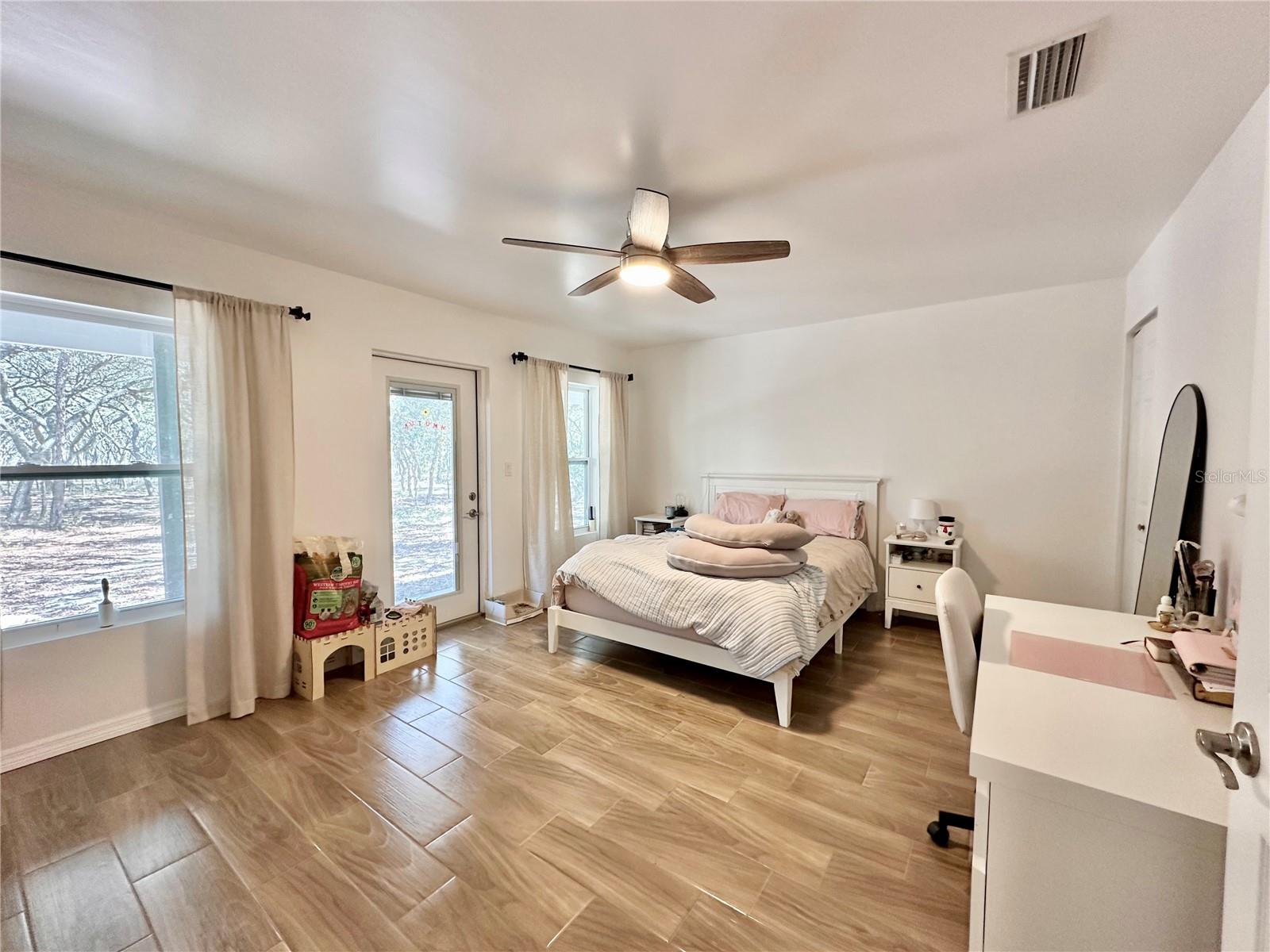 FOX GROVE FARMS - Residential