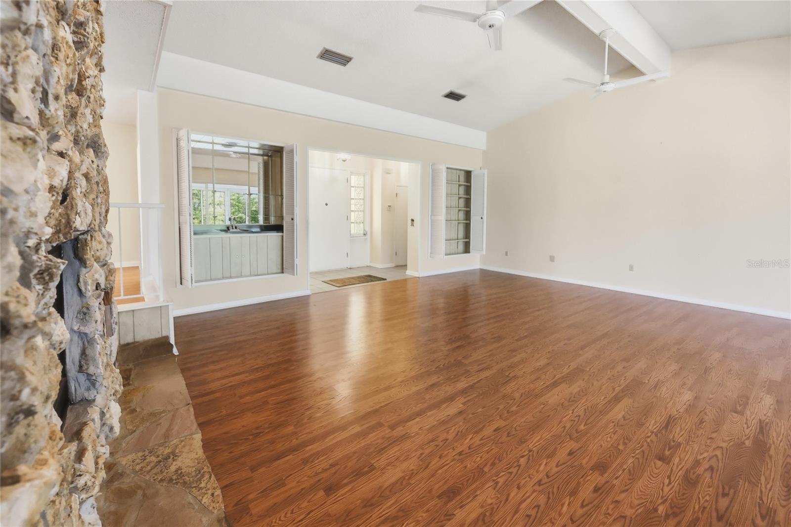 ERROL ESTATE - Residential