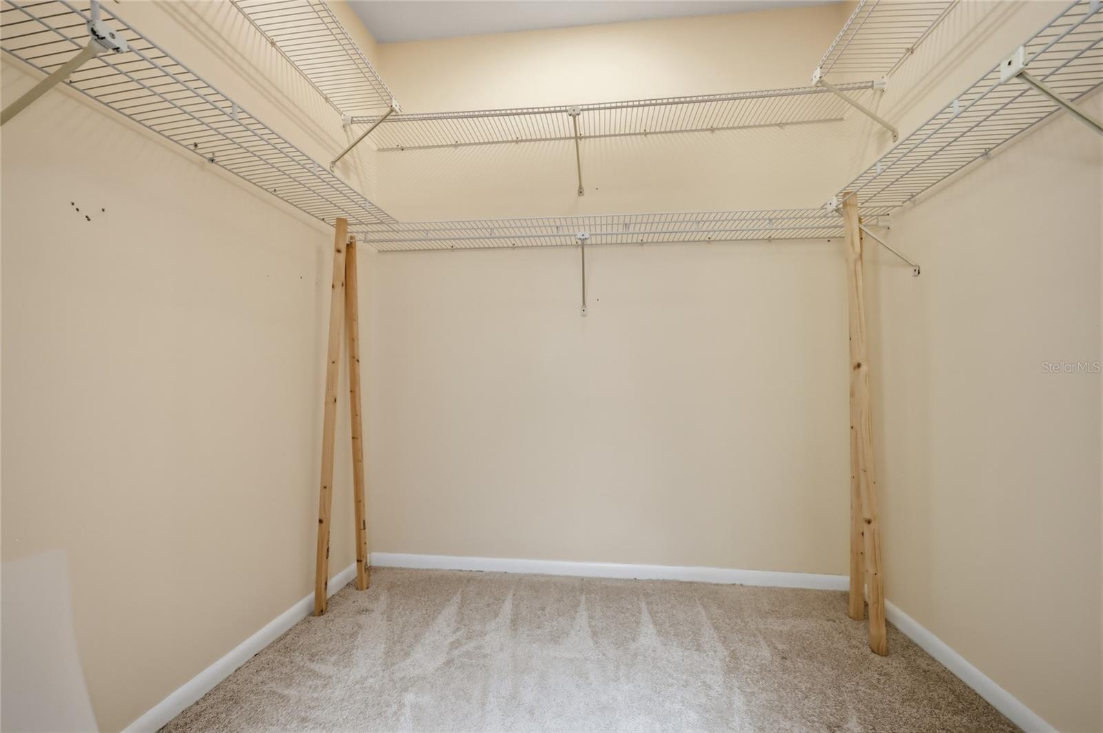 ERROL ESTATE - Residential