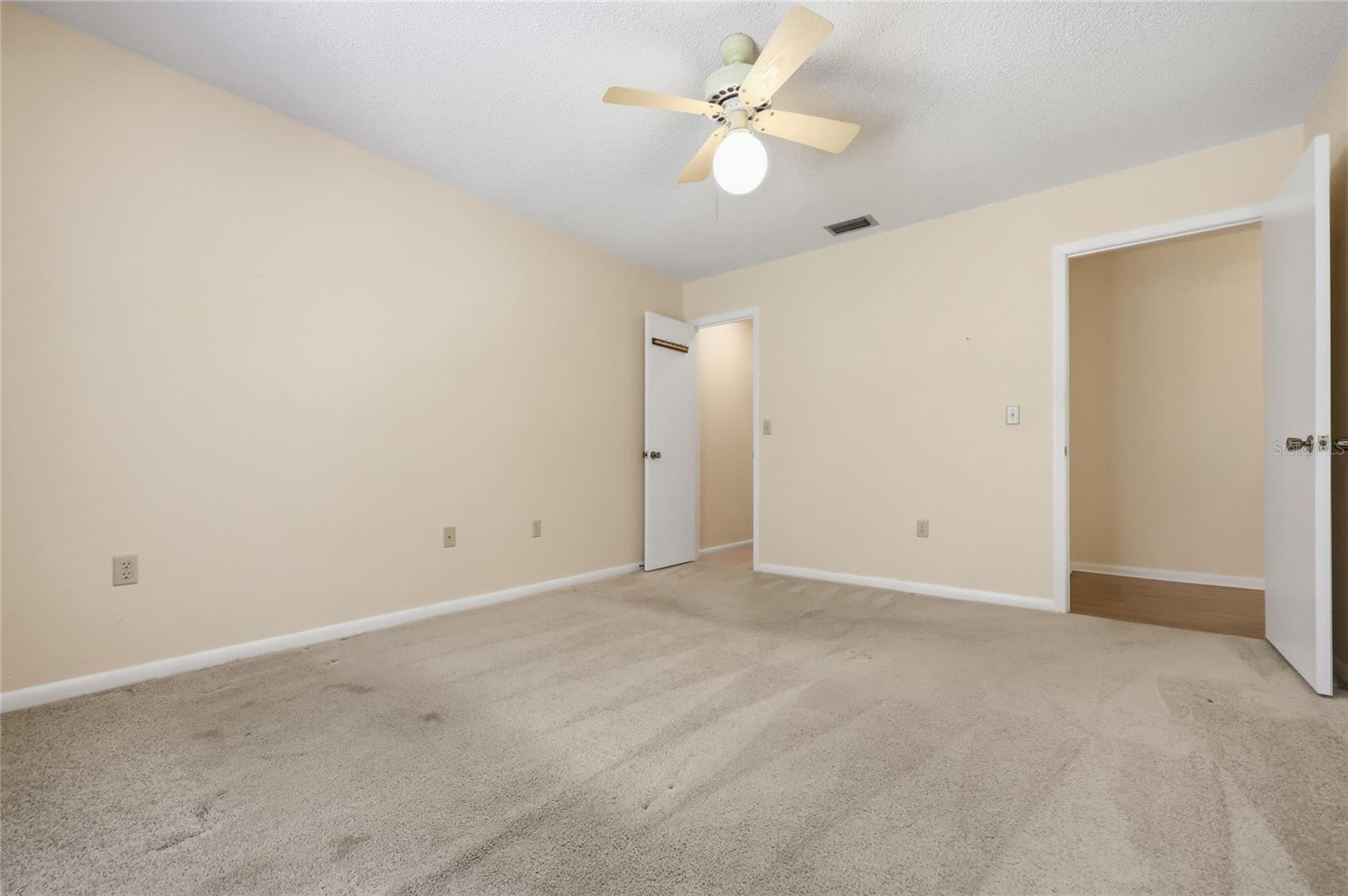 ERROL ESTATE - Residential